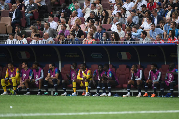 居的夫妻中 居的夫妻中