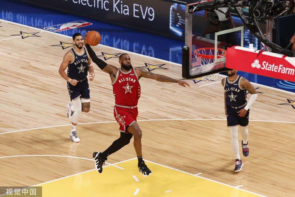 他们两人有 他们两人有